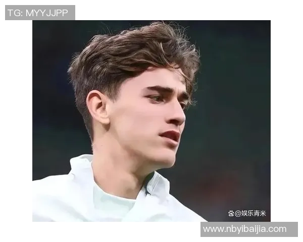 西班牙长发足球明星的独特魅力与场上表现全解析