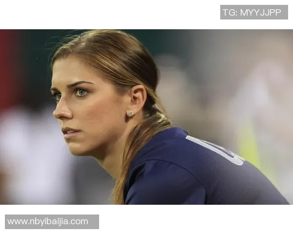 长得像男孩子的女足球星勇敢挑战性别偏见成就辉煌职业生涯